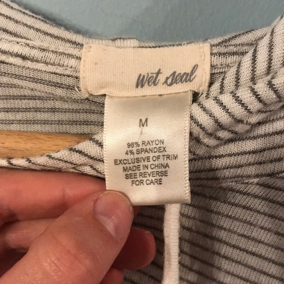 “Out is this world” hoodie - Picture 4 of 5